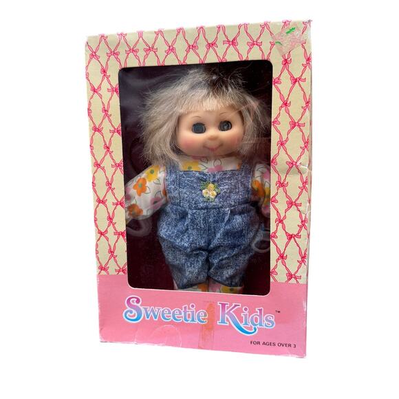Vintage 1990 Sweetie Kids Doll Shelf Worn Box - Picture 2 of 12